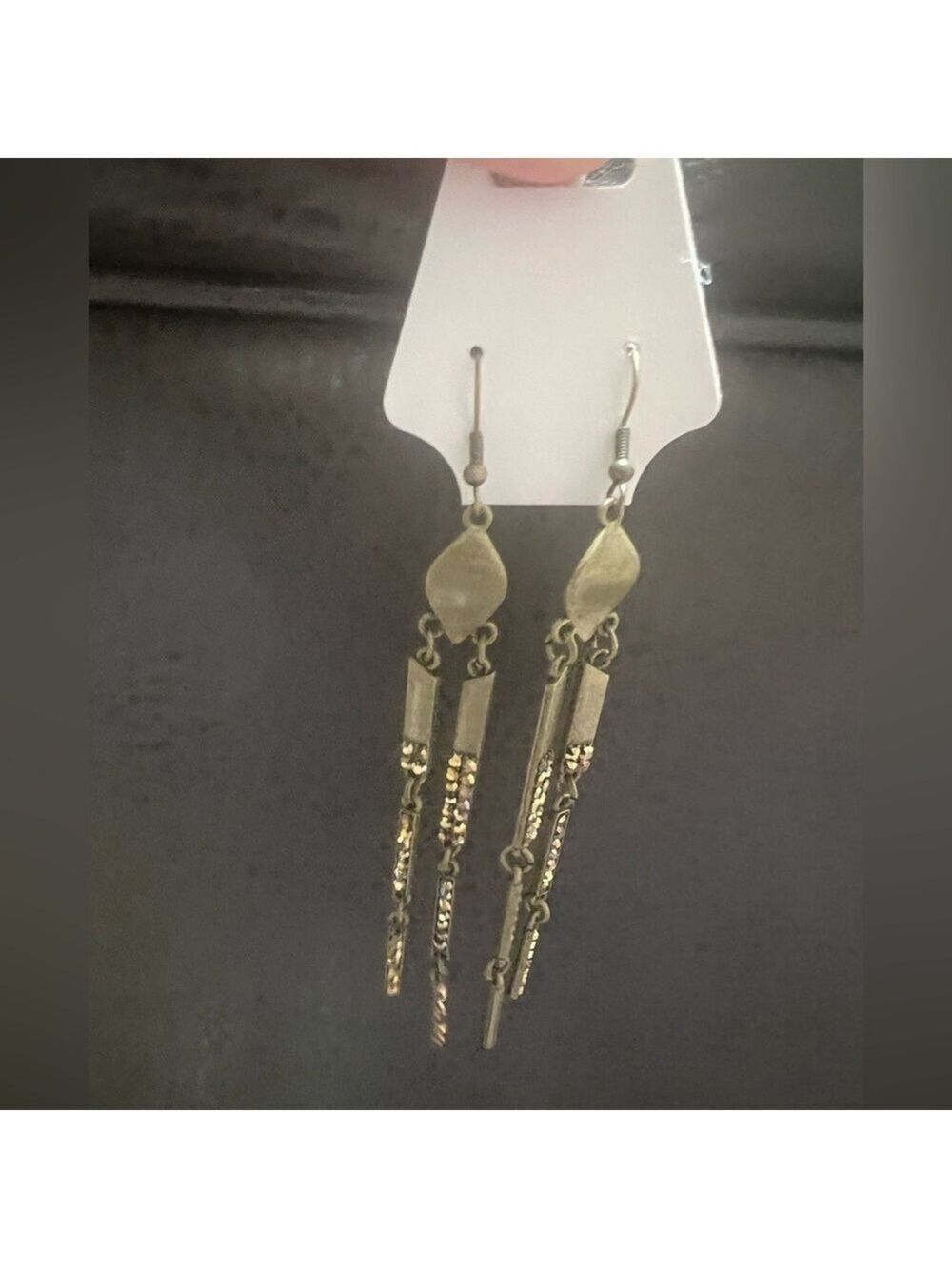 FASHION JEWELRY Copper color with copper looking stones with fish hook backing